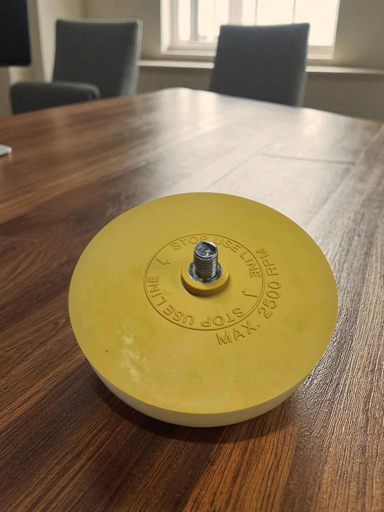 DISQUE ADHESIF 2-Photoroom-Photoroom - PredaColor